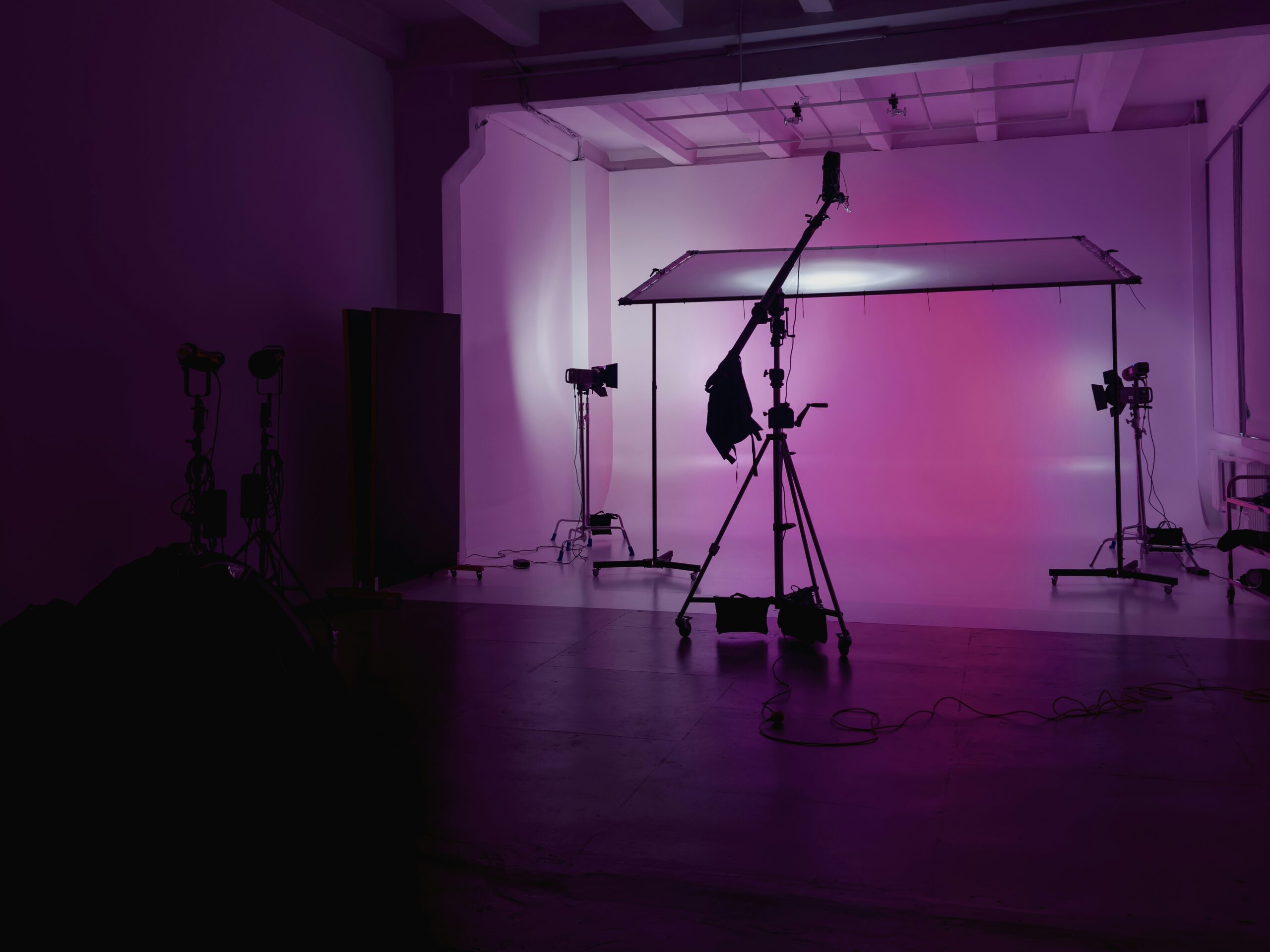 One-Light Studio Mastery: Minimal Gear, Maximum Impact