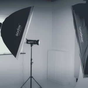 Small-Space Studio: Working Professionally in Tight Rooms